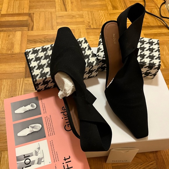 Authentic Neous Avior Heels - Picture 6 of 14